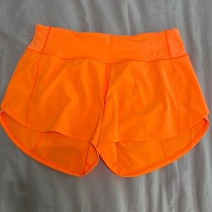 Lululemon mid rise 4” speed up shorts